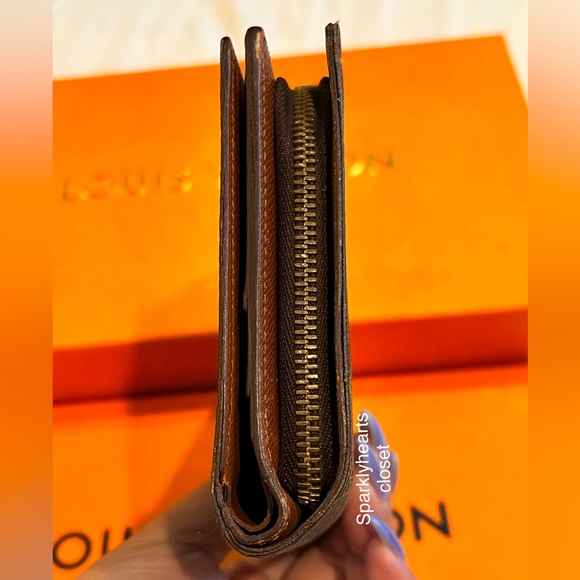 Louis Vuitton Zippe Bifold Wallet - Picture 3 of 15